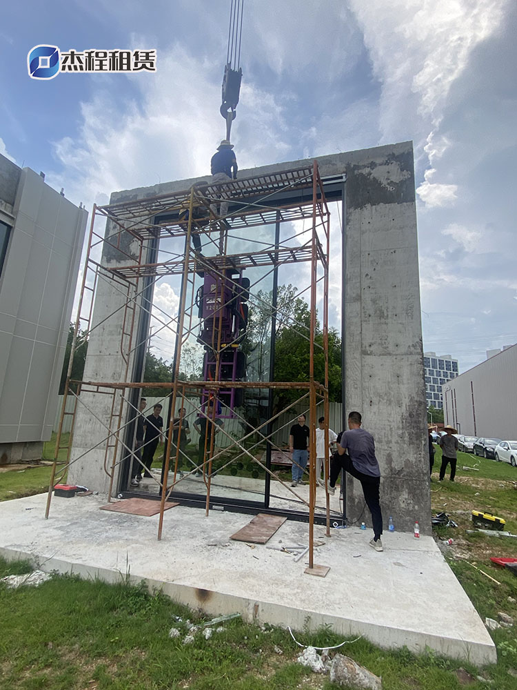 2000公斤玻璃吸盘应用案例 2000公斤玻璃吸盘应用案例