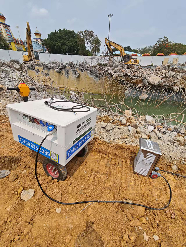 大功率移动电源+水泵出租组合让抽水更省事